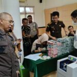 Kejari Kukar Kembalikan Rp1,4 Miliar Uang Negara dari Dua Kasus Korupsi