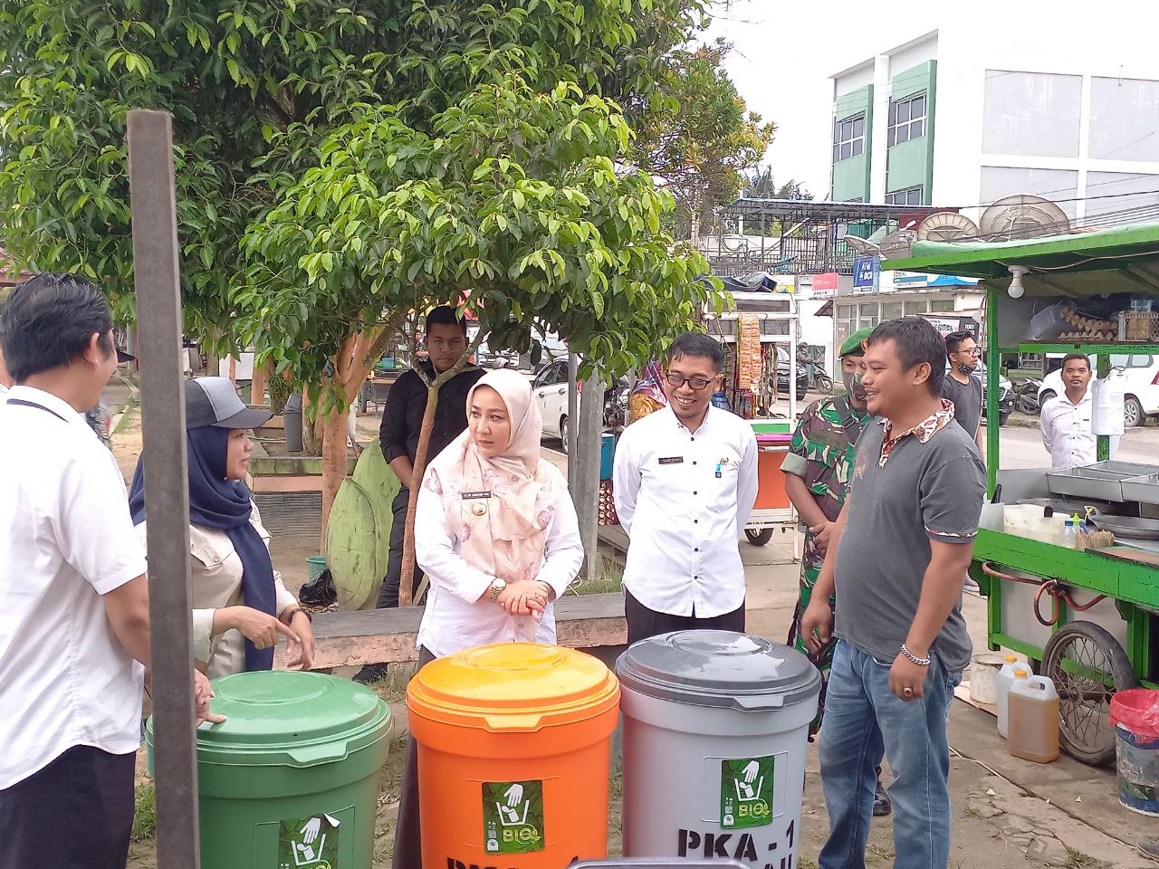 Bupati Tinjau Pusat UMKM Kuliner di Tepian Teratai