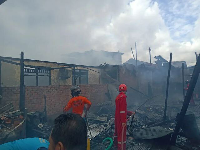 Pabrik Keripik Diduga Asal Mula Api, 8 Rumah Ludes