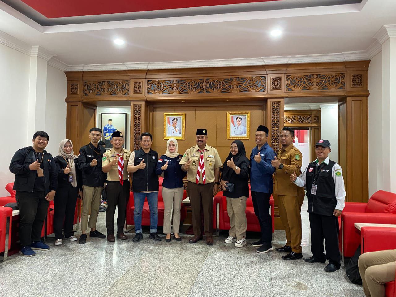 Bupati Edi Tercatat Sebagai Pemilih di Timbau