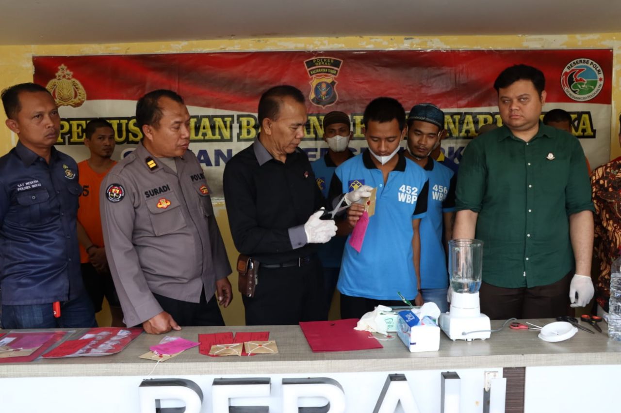 Polres Berau Musnahkan 5,571 Gram Sabu