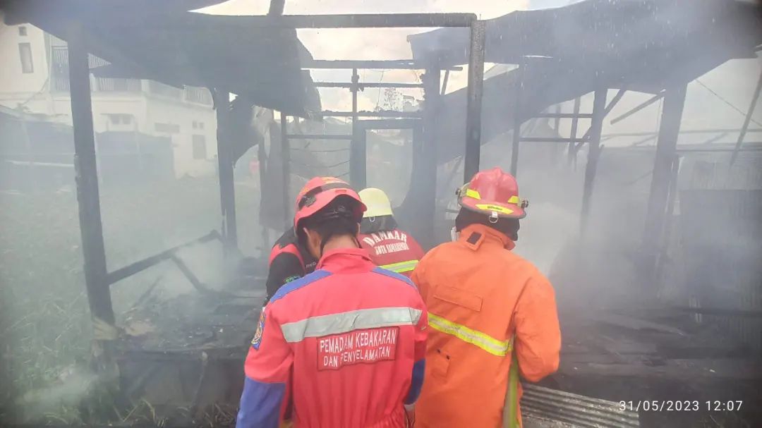 Rumah Yayasan Pondok Pesantren Hidayatullah Terbakar