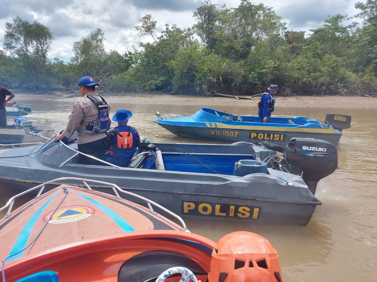 Mesin Ketinting Macet, Kejang-Kejang, Kakek Ini Jatuh ke Sungai