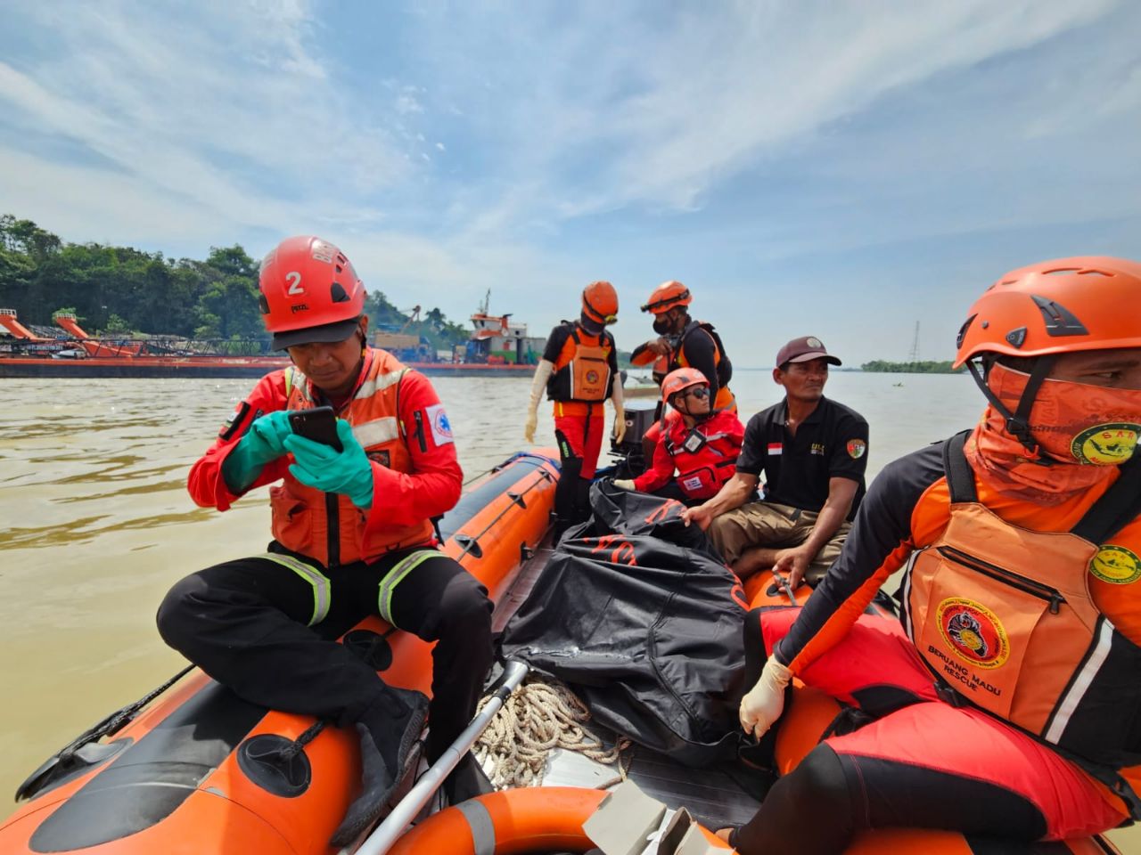 Jasad Abdul Gani Ditemukan Setelah Ponton Digeser