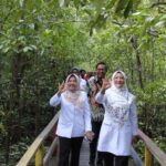 Resmikan Ekowisata Mangrove Teluk Semanting, Ini Harapan Bupati