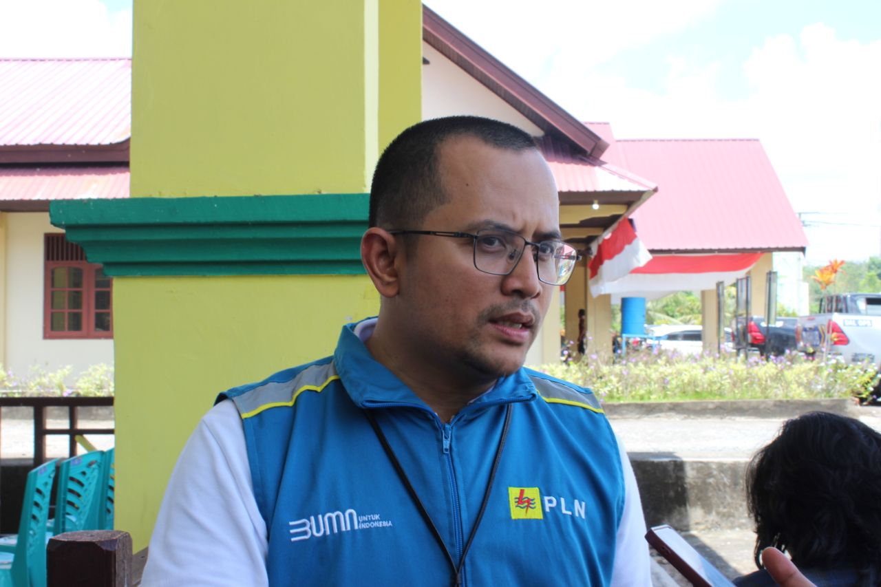66 KK Terima Sambungan Gratis Listrik Program Light Up the Dream
