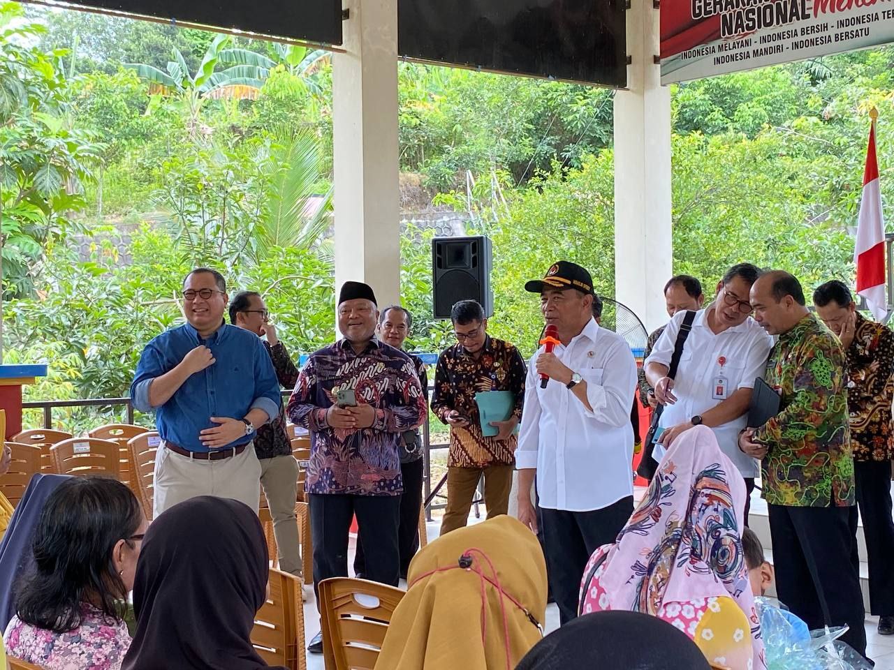 Menko PMK Muhadjir Effendy Pantau Penyaluran Cadangan Pangan Pemerintah di Berau