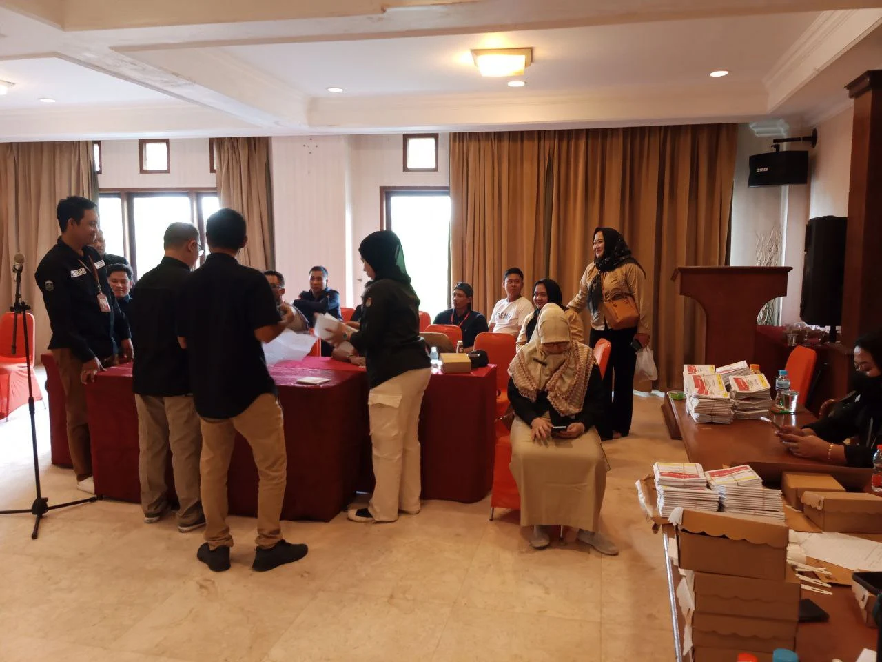 Penghitungan Suara Ulang di 43 TPS Berjalan non Stop