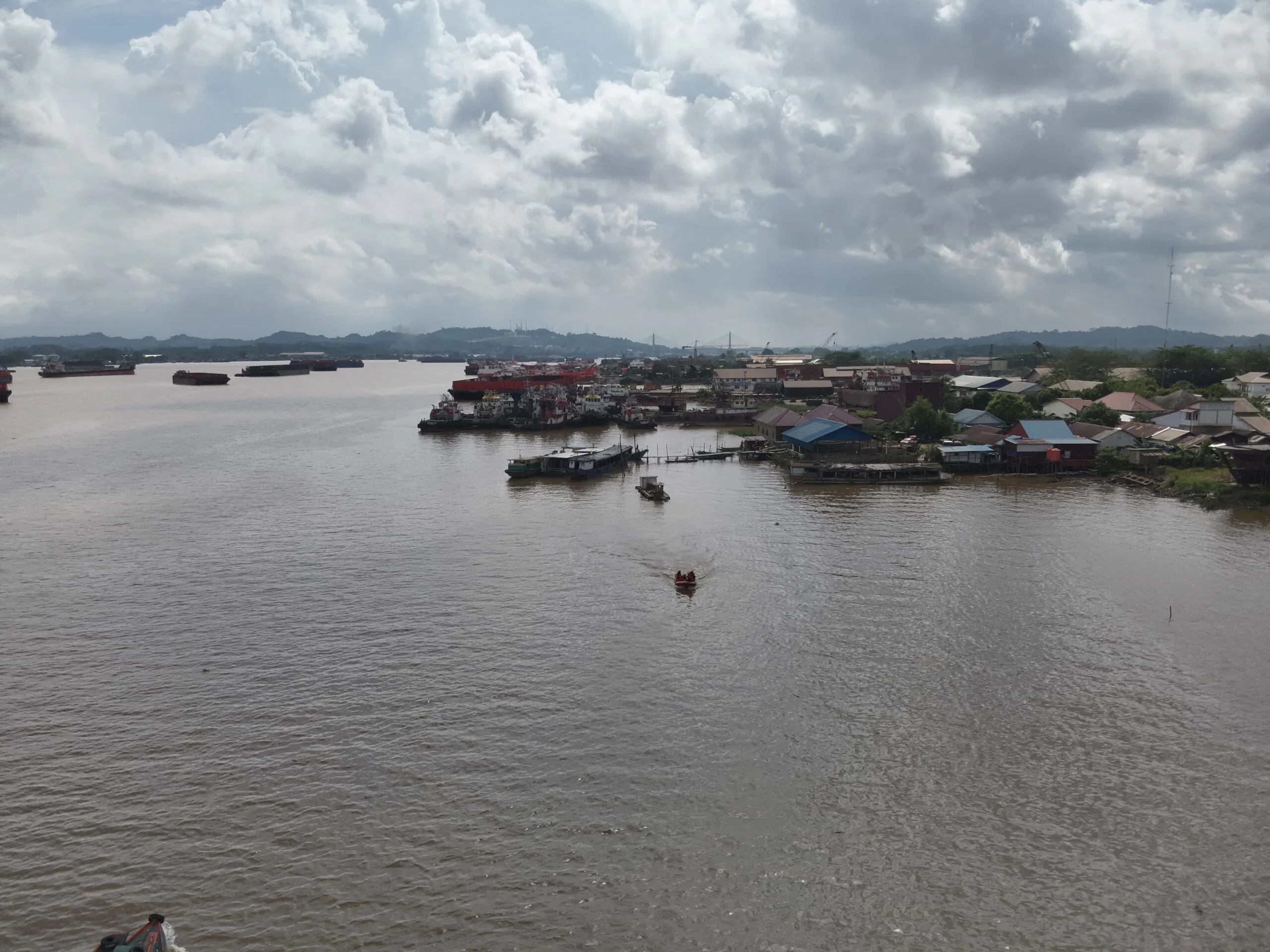 Warga Samarinda Hilang Terseret Arus Sungai