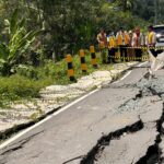 Bupati Tinjau Titik Longsor di Jalan Poros Berau-Bulungan