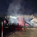Bangunan Kafe di Sungai Kapih Terbakar, Diduga Arus Pendek Listrik