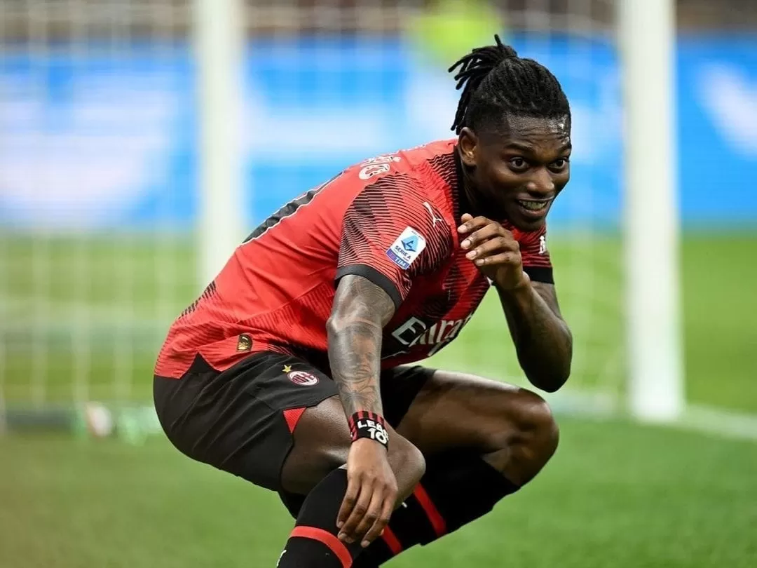 Barcelona Tetap Berambisi Rekrut Rafael Leao Meski Terpuruk dalam Krisis Keuangan