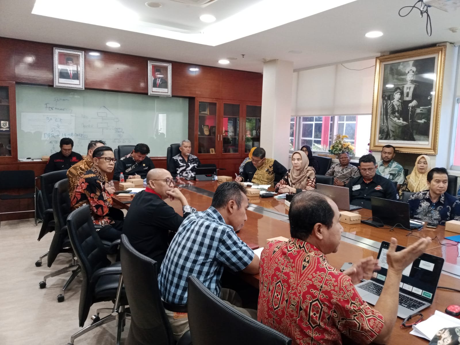 BRIDA Kukar Gelar FGD Penataan Pasar Semi Modern Tangga Arung
