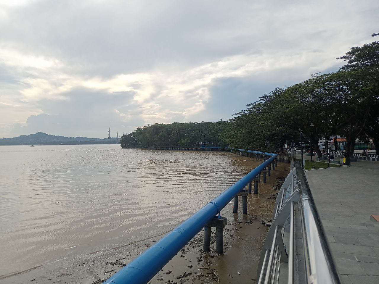 Pemkot Siapkan Musala Terapung untuk Pengunjung Teras Samarinda