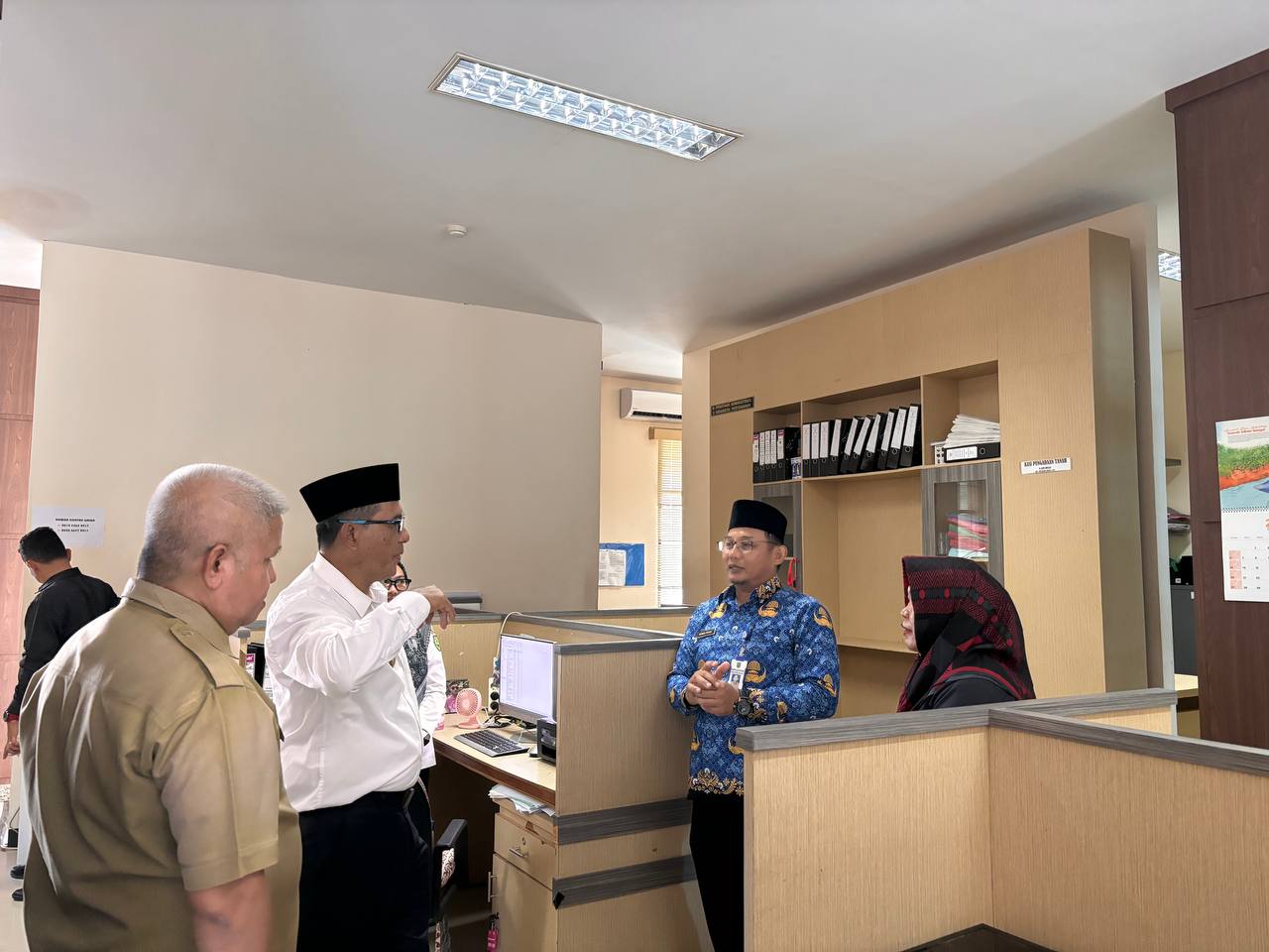 Pjs Bupati Berau Kunjungi Beberapa OPD, Silaturahmi hingga Ingatkan Netralitas ASN