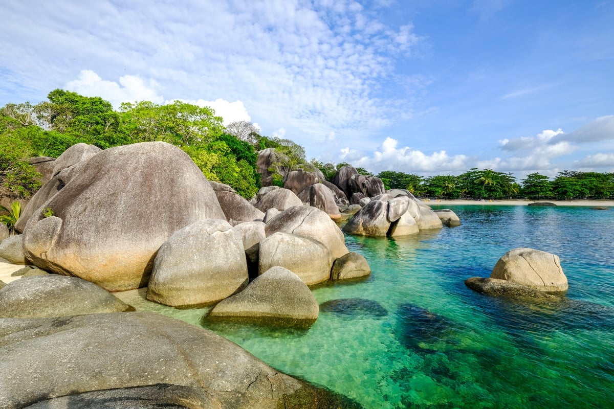  12 Tempat Wisata Terindah di Indonesia Barat yang Wajib Kamu Kunjungi!