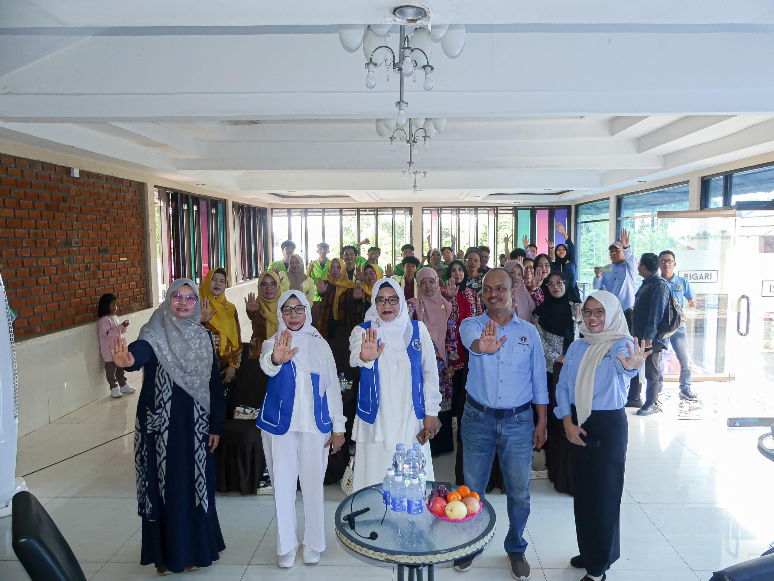 PWI-DKP3A Kaltim Gelar Sosialisasi Literasi Media terhadap Ketahanan Keluarga di Paser