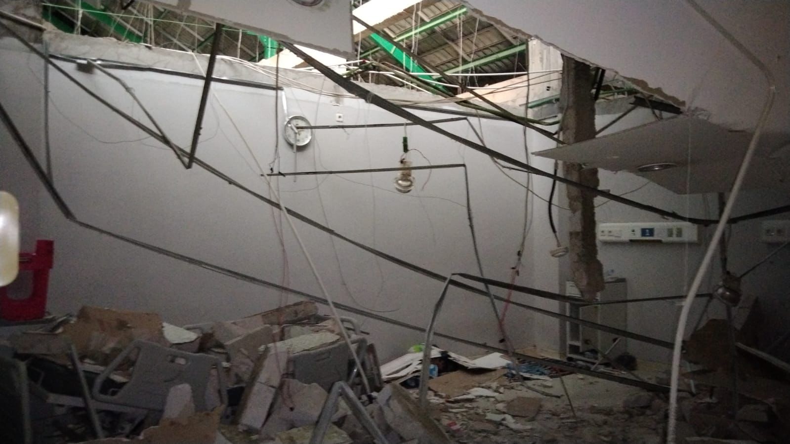 Atap Ruangan Rawat Inap RSUD AM Parikesit Runtuh, Dirut: Tak Ada Korban Jiwa