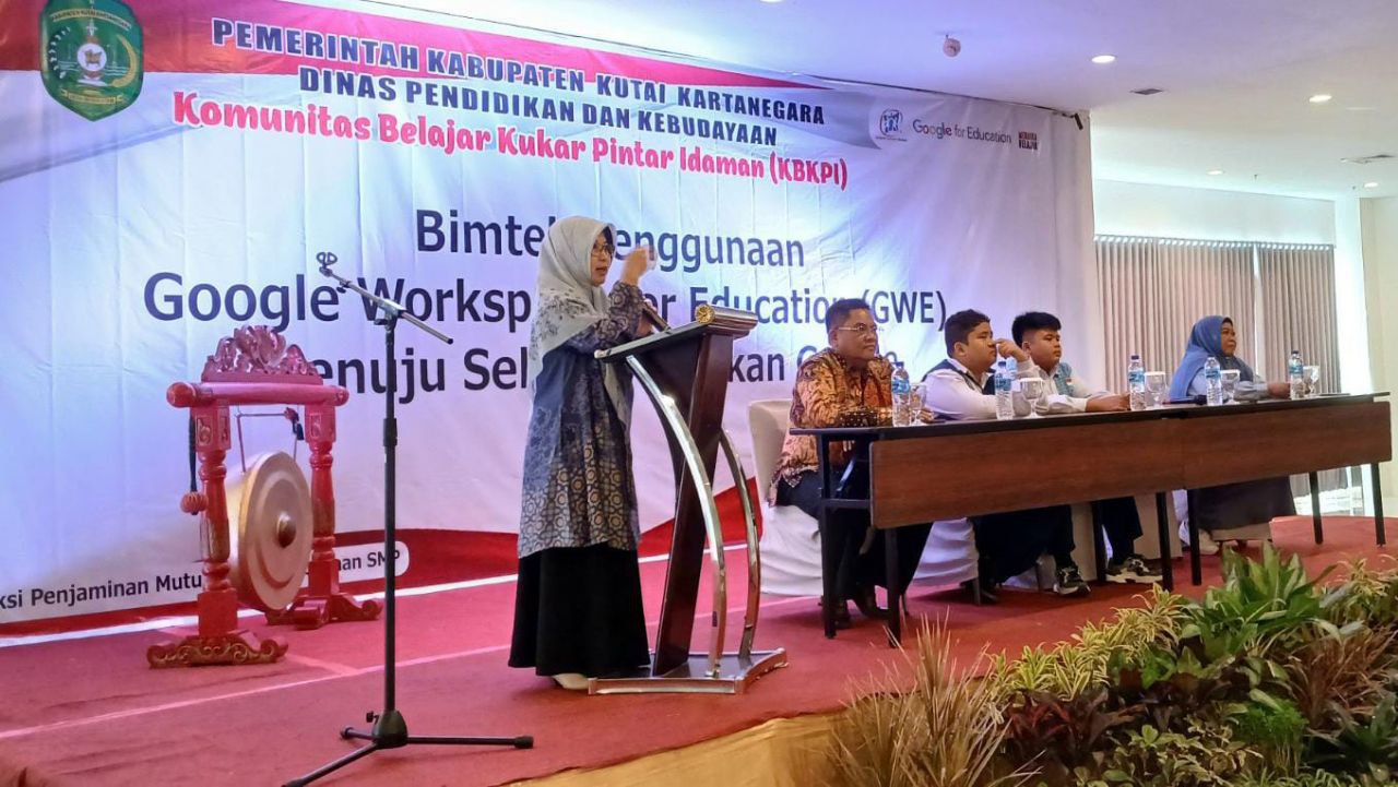 Disdikbud Kukar Gelar Bimtek GWE, Komitmen Terapkan Sekolah Berbasis Digital