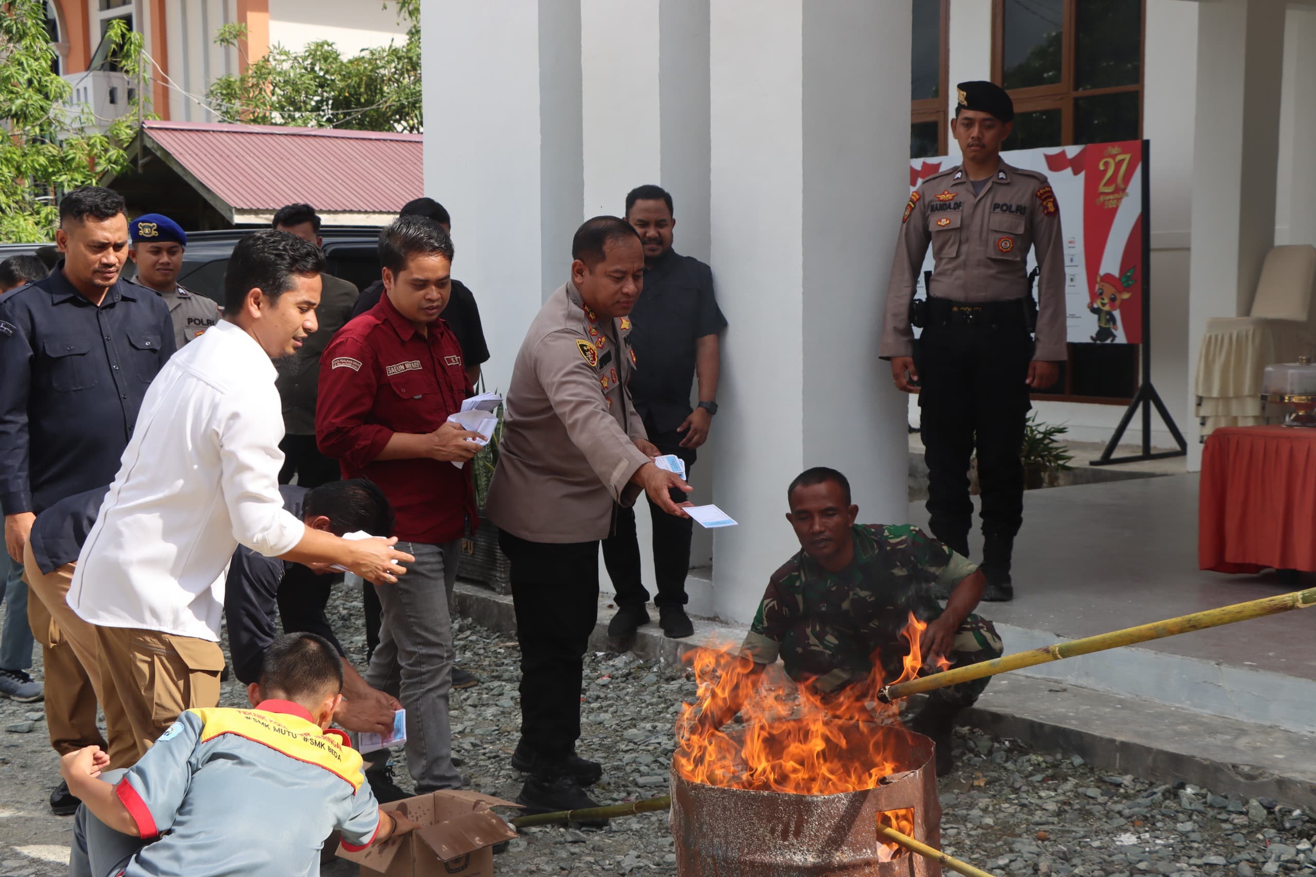 KPU PPU Musnahkan Surat Suara Rusak