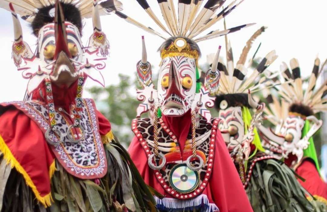 Festival Hudoq: Keindahan Mistis Tari Suku Dayak yang Pukau Wisatawan