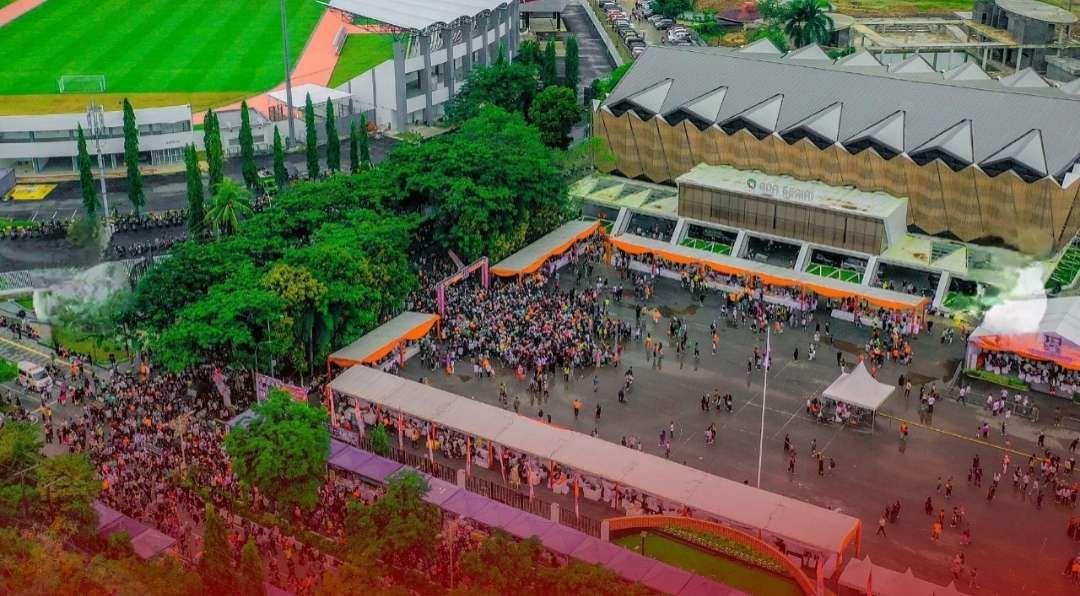 Meriahkan Hari Jadi Ke-357, Wali Kota Samarinda Ajak Warga Jaga Kebersihan dalam Acara Jalan Sehat dan Makan Gratis