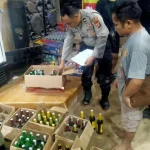 Polres PPU Sita Ratusan Botol Miras Ilegal dalam Operasi Pekat Mahakam 2025