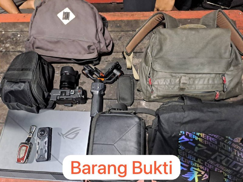 Aksi Pencuriannya Terekam CCTV, Pria Ini Gondol Laptop hingga Kunci Fortuner