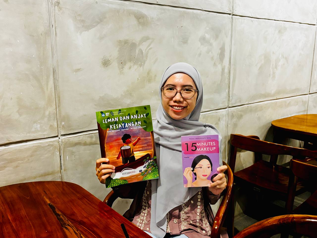 "Leman dan Anjat Kesayangan", Buku Cerita Anak Bergambar yang Lahir dari Kegelisahan Risna Herjayanti