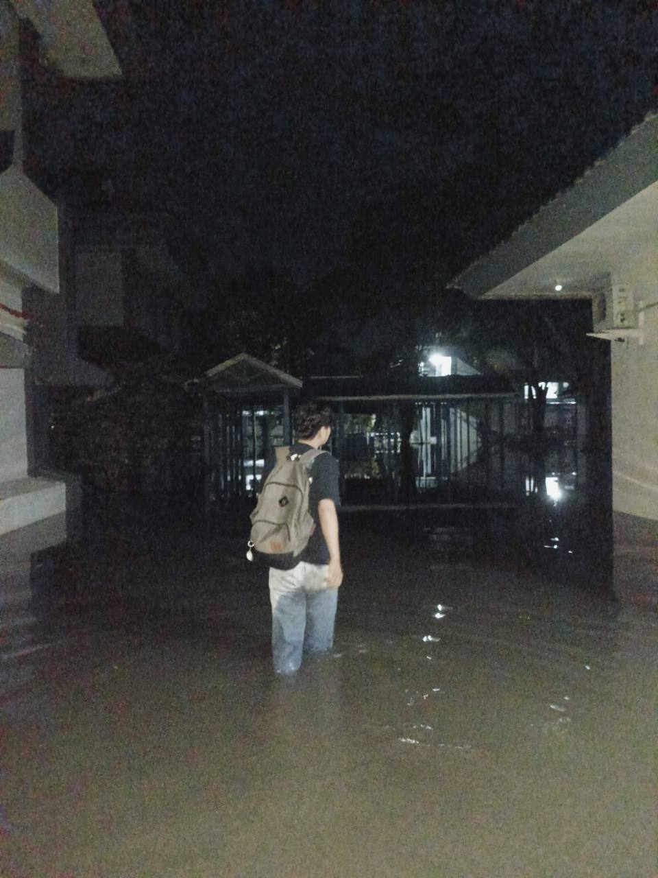 Banjir Kembali Rendam FKIP Unmul, BEM FKIP Bersuara Keras ke Kampus