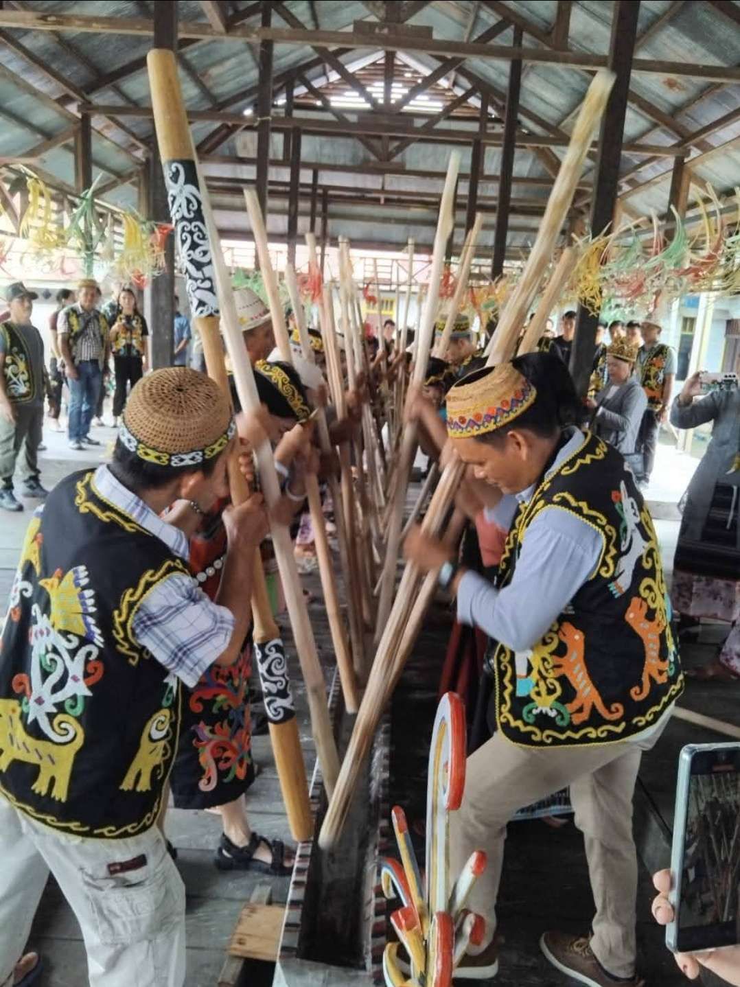 Mecaq Undat, Pesta Adat Dayak Kenyah di Mahulu yang Sarat Makna Syukur dan Kebersamaan