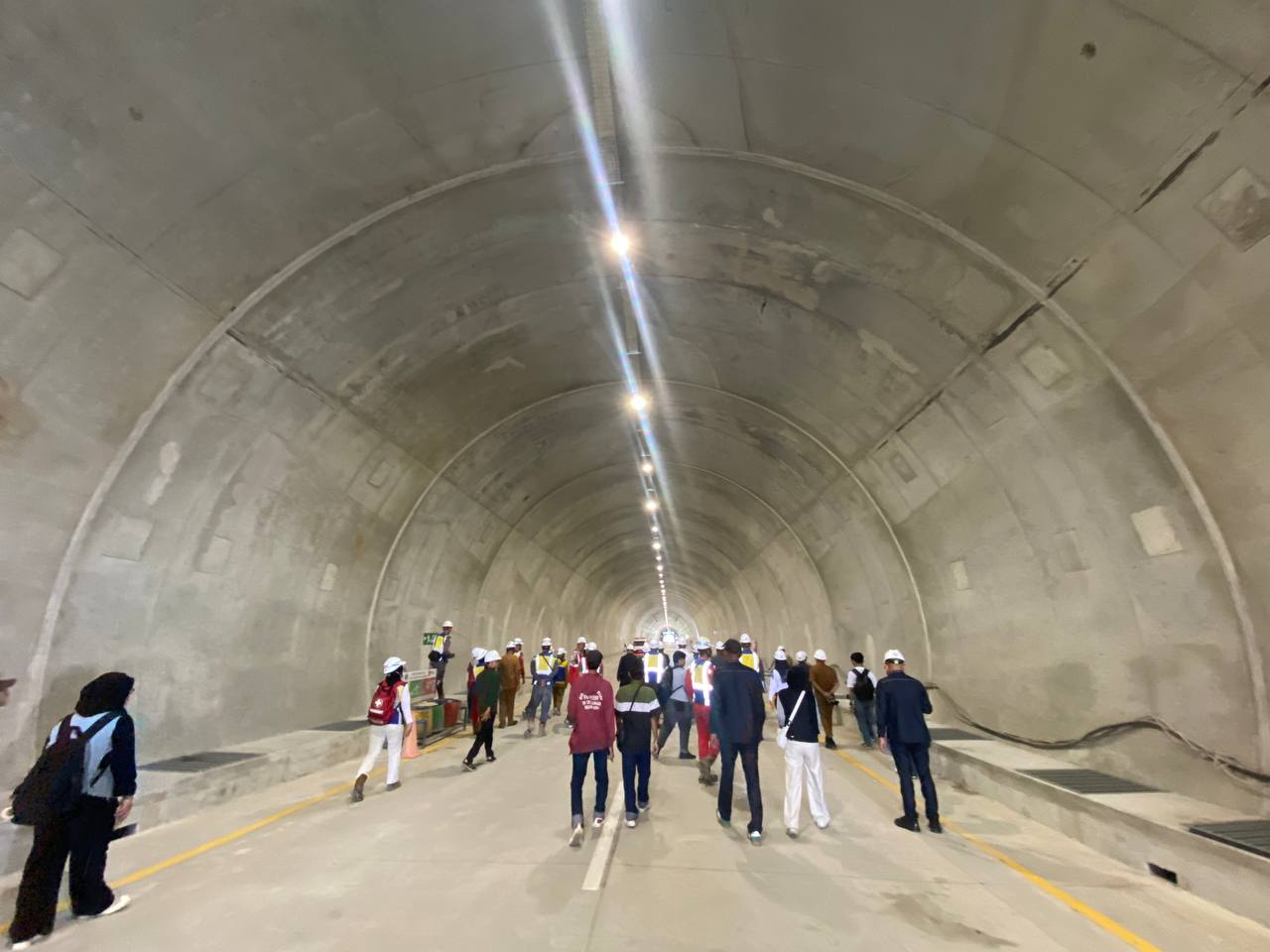 Komisi lll DPRD Samarinda Sidak Proyek Pembangunan Terowongan