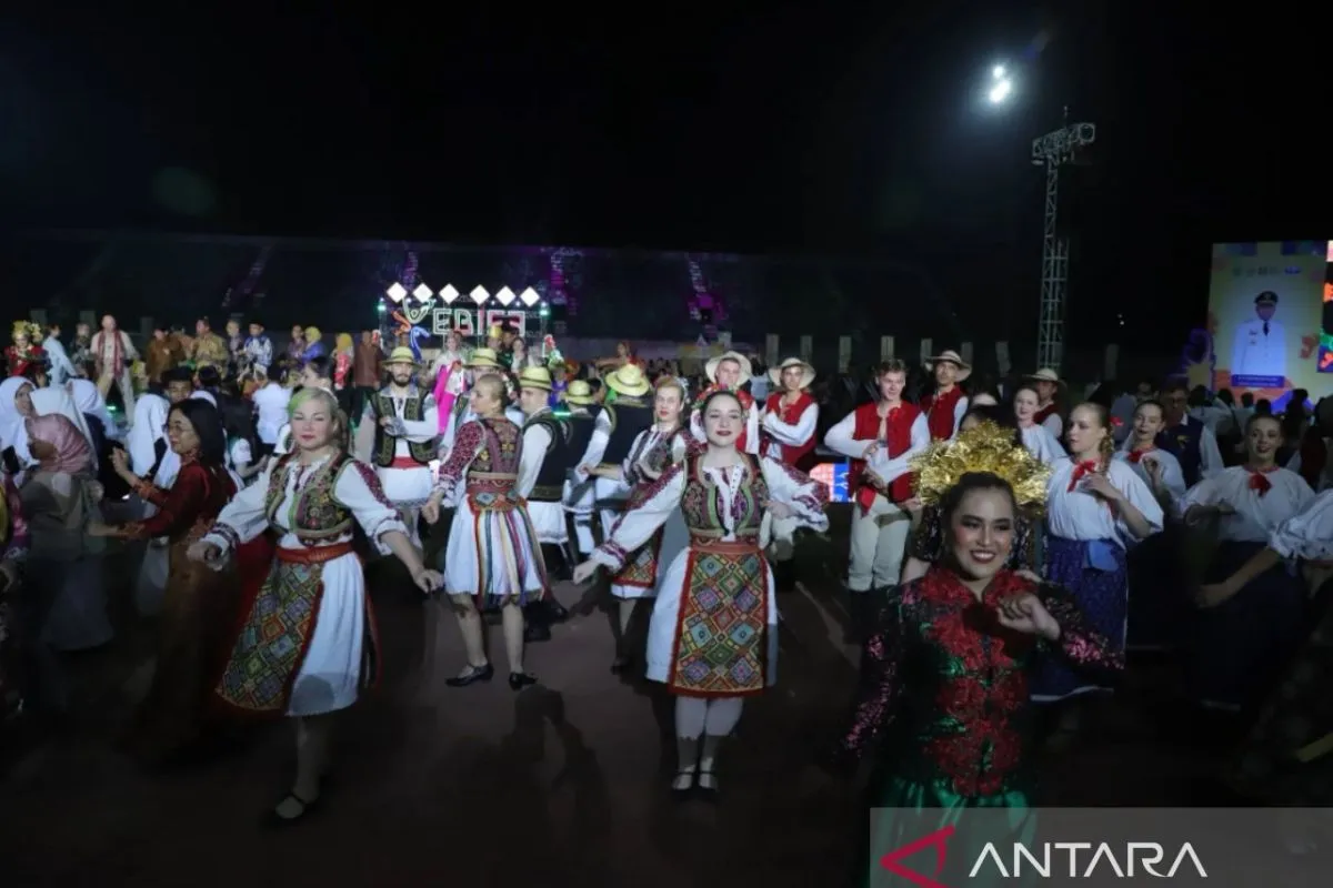 EBIFF 2025, Tari Jepen massal, delegasi mancanegara Kaltim, budaya Kalimantan Timur, festival budaya Samarinda