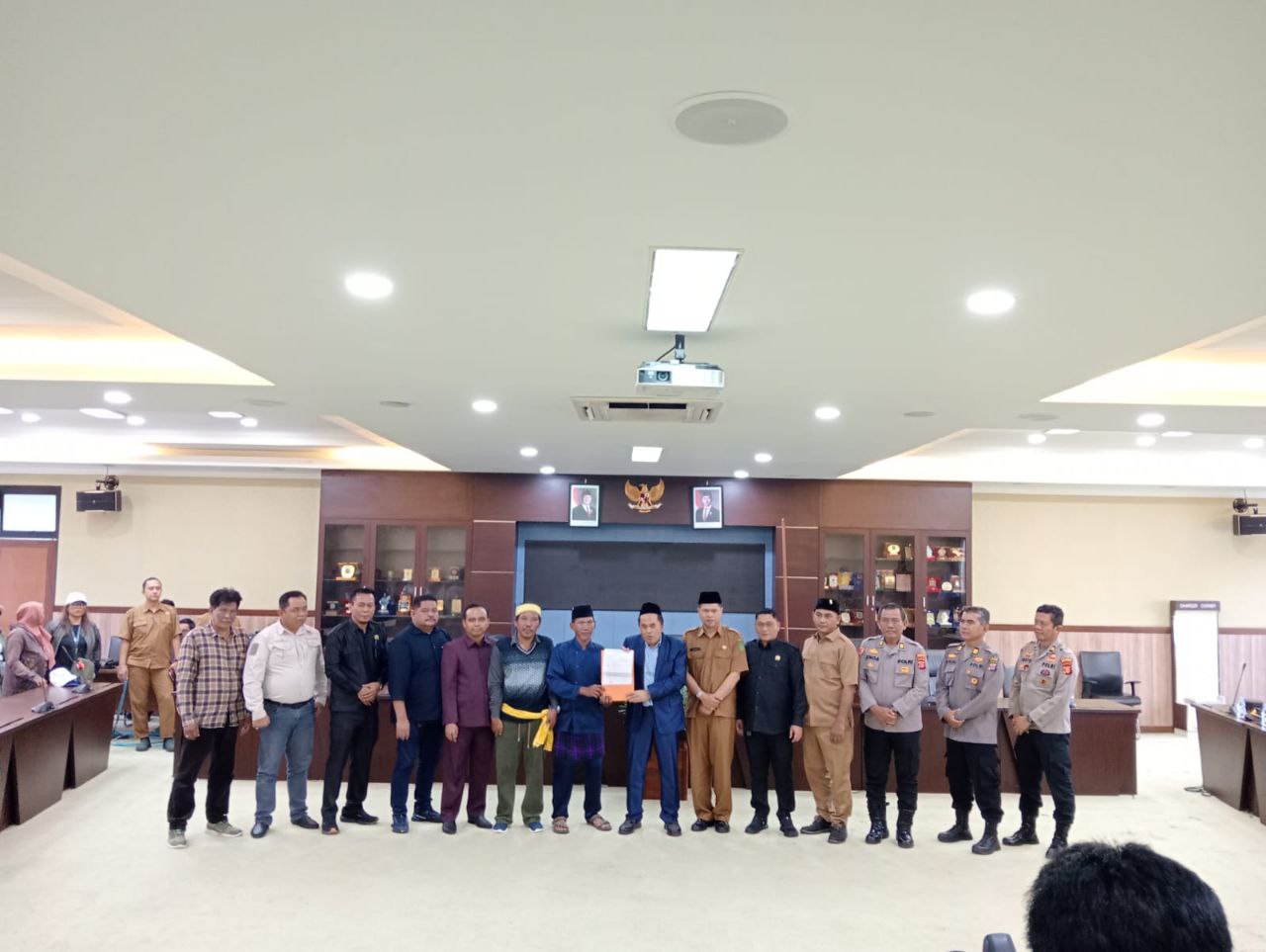 Saran Ketua DPRD Kukar Terkait Polemik di Desa Jembayan