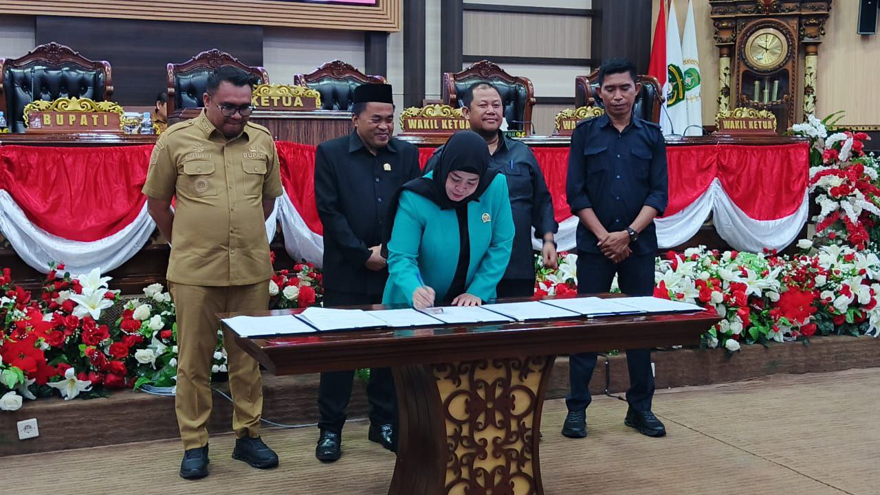 DPRD Kukar Sahkan Perda Pajak dan Retribusi Daerah