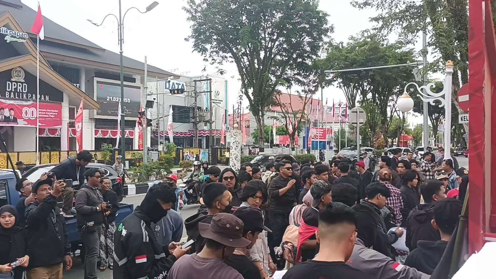 Pemkot Balikpapan, audiensi mahasiswa, Aliansi Masyarakat Balikpapan Melawan, demo Balai Kota Balikpapan, Rahmad Mas’ud