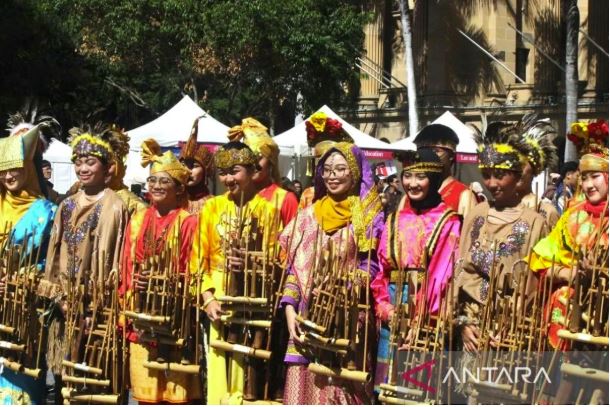 budaya Indonesia, seni, kuliner, diplomasi, pertunjukan budaya
