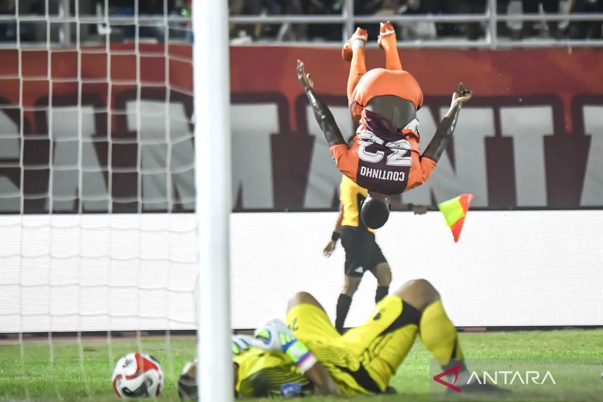 Borneo FC, Persija, Super League, Pesut Etam, klasemen