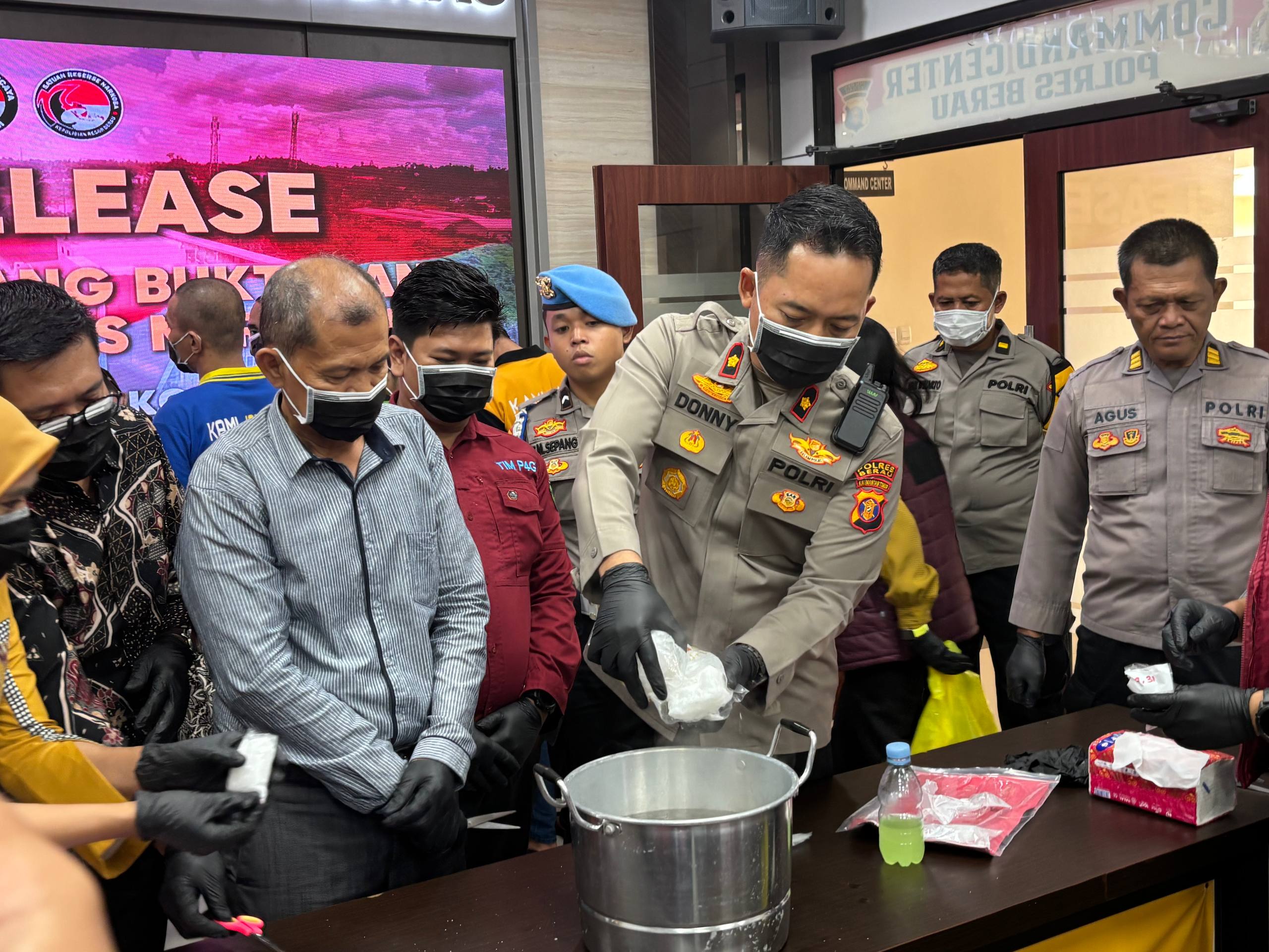 Polres Berau Musnahkan 2,3 Kilogram Sabu-Sabu