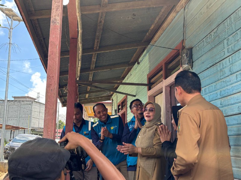 234 Penerima Manfaat Terima Bantuan Listrik Gratis di Momen Hari Listrik Nasional