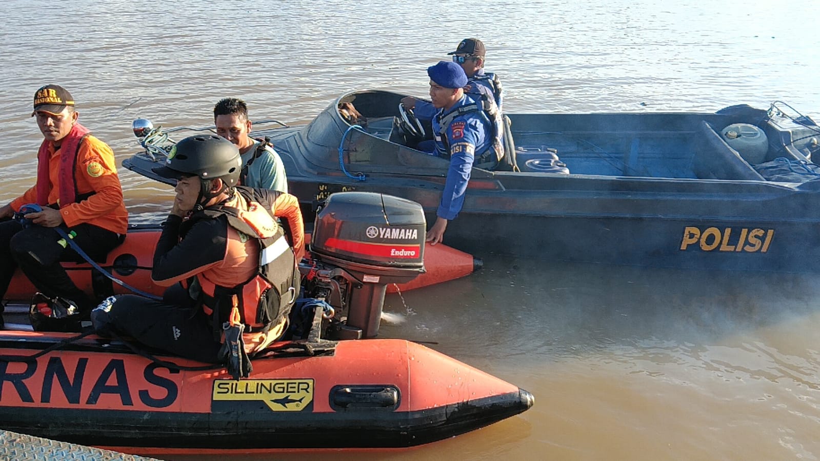 ABK Kapal TB SPAJ 032 Diduga Terjatuh di Perairan Muara Sungai Suaran