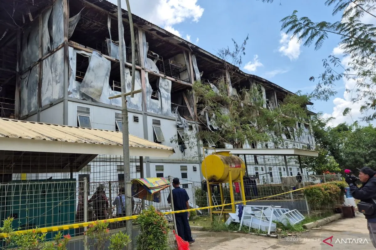 kebakaran HPK IKN, kebakaran Penajam Paser Utara, pekerja konstruksi IKN, Tower 14 IKN terbakar, penyebab kebakaran IKN