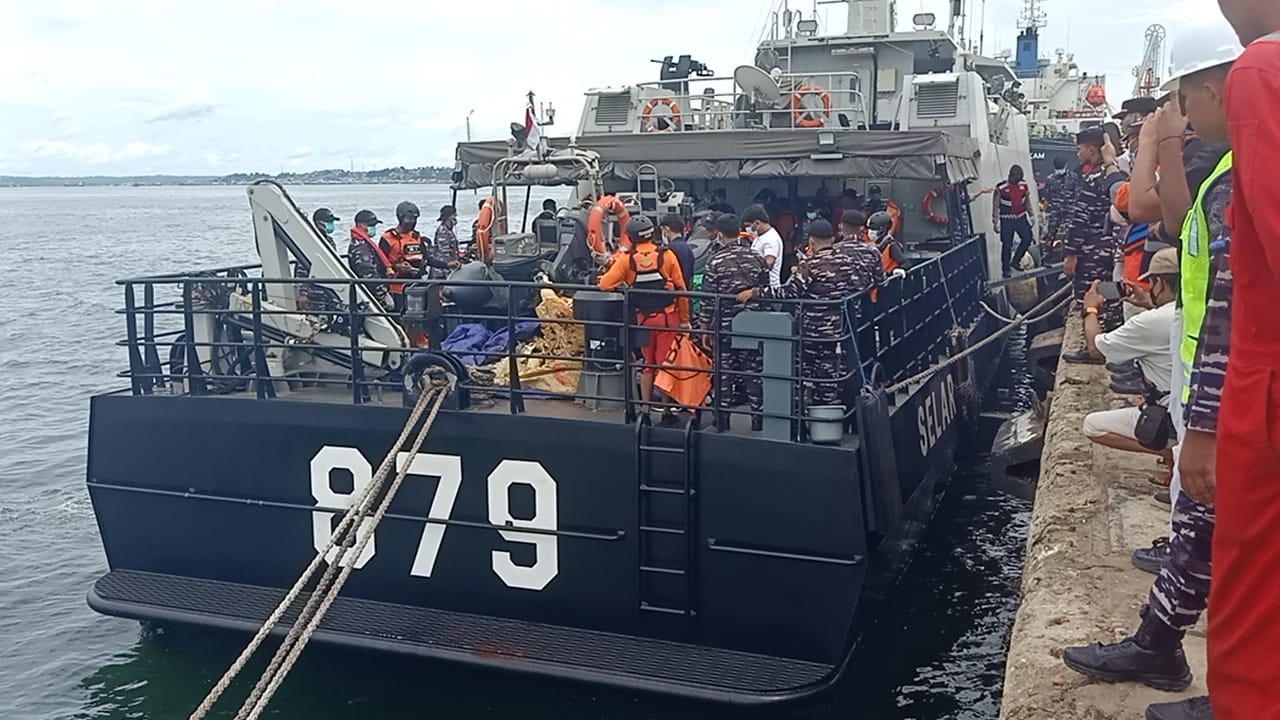 Operasi SAR Sukses, Jasad Khoirul Anam Ditemukan 20 Mil dari Pantai Kemala