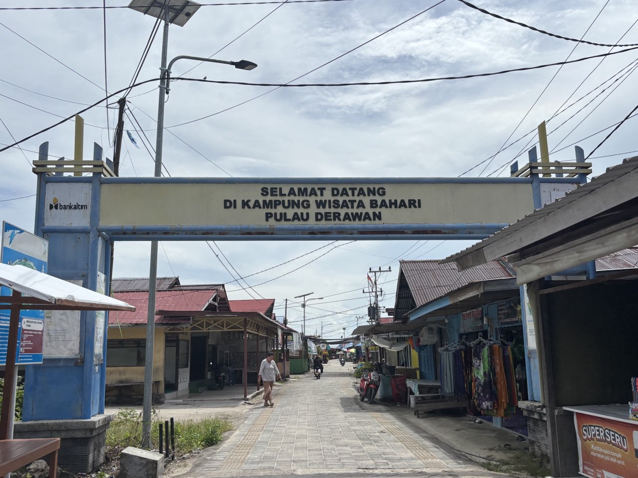 Pembangunan TPS3R di Kampung Pulau Derawan, Saga: Jaga Keindahan dan Ekosistem Laut Berkelanjutan