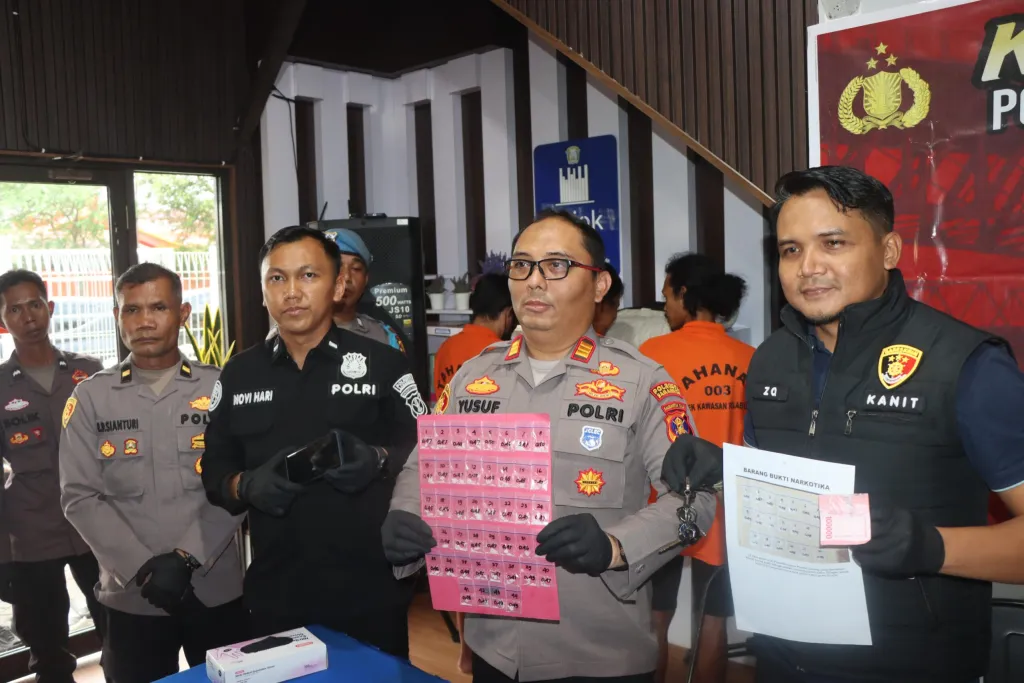 kasus sabu Samarinda, peredaran narkotika, Polsek Pelabuhan Samarinda, operasi penangkapan, tiga pelaku