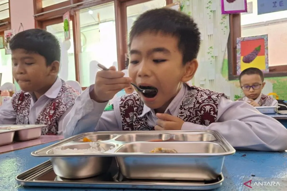 Program MBG Penajam, penerima manfaat MBG, SPPG, makan bergizi gratis, peserta didik