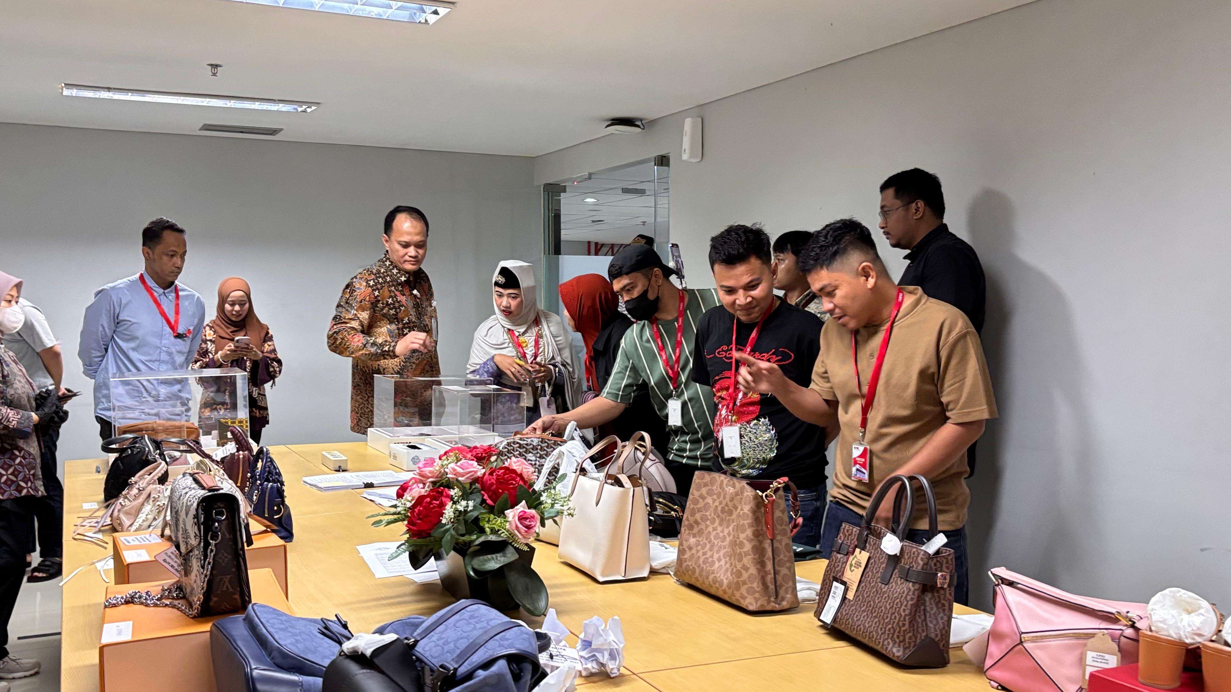 Lelang Hakordia 2025: KPK Tawarkan 176 Lot Aset Rampasan Korupsi Senilai Rp289 Miliar, Publik Serbu