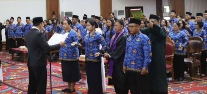 pelantikan pejabat fungsional, Kutai Barat, pelayanan publik, Bupati Frederick Edwin, BKPSDM