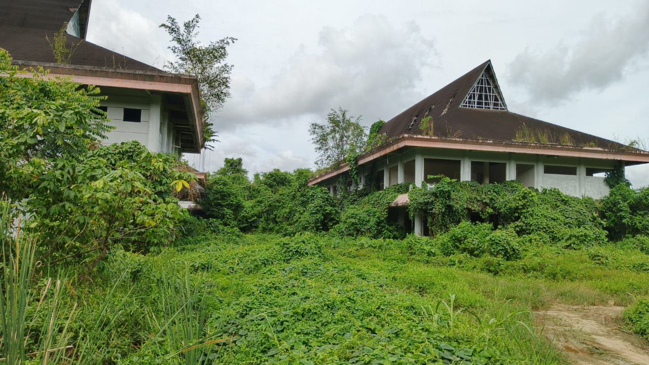 Menengok Gedung Kampus Unikarta II yang Telantar 19 Tahun, Masihkah Ada Harapan untuk Difungsikan?