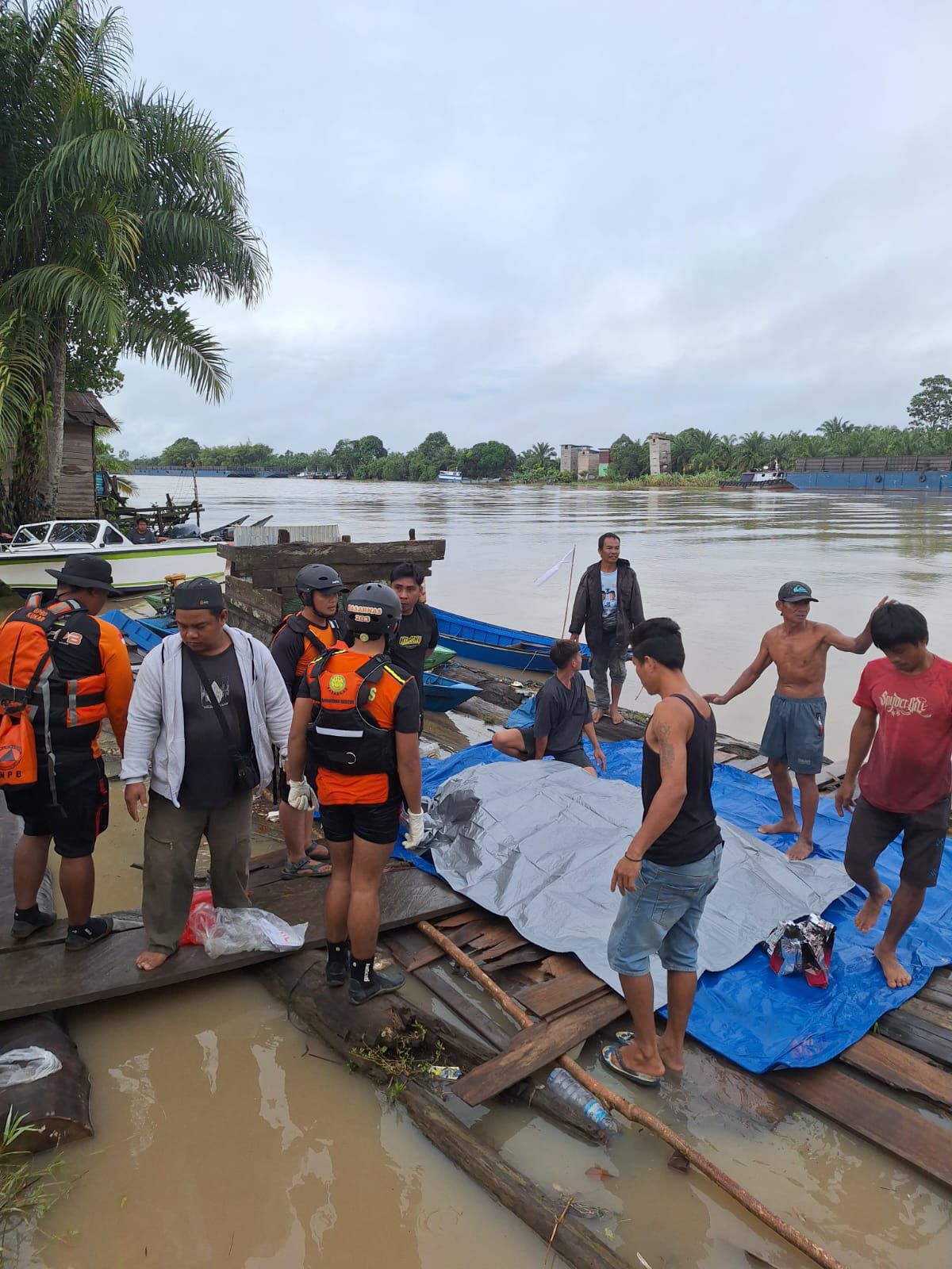 Jasad Korban Perahu Ketinting Tertabrak Kapal LCT Hanyut Sejauh 27 Km
